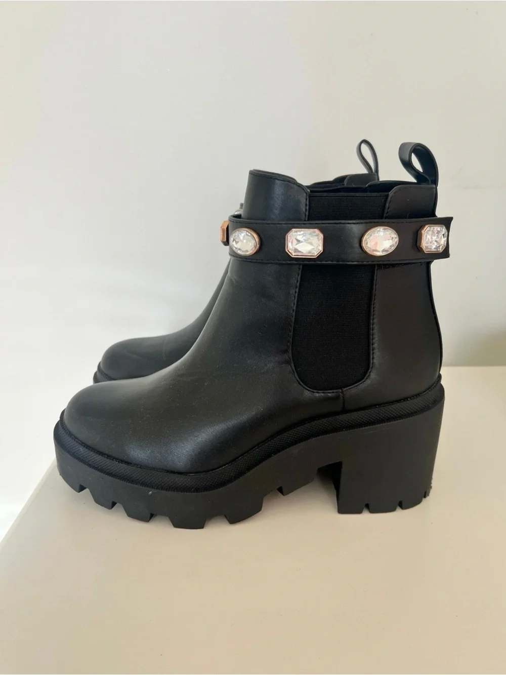 SODA Black Chunky Chelsea Booties with Jewel Embellished Strap Steve Madden doop